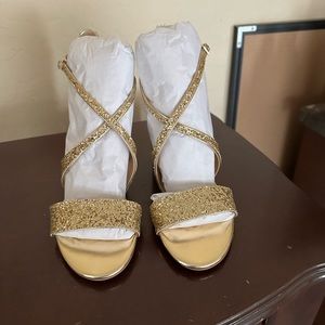 Jewel Badgley Mischka heels, gold size 7.5